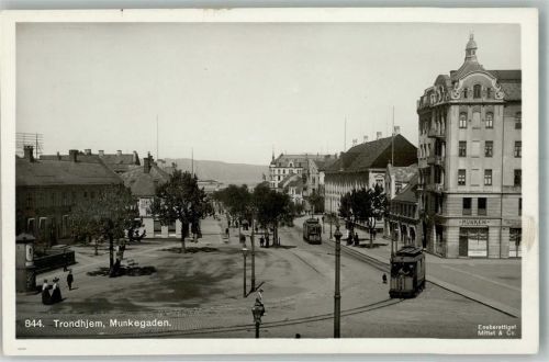 Trondheim Litfaßsäule Geschäft Straßenbahn