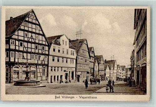 Bad Wildungen Wegaerstrasse Löwen-Apotheke Fachwerkhaus Brunnen