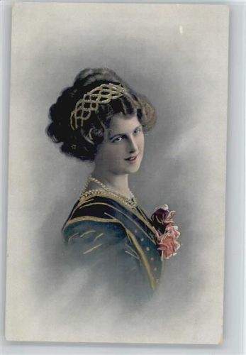 Serie Nr. 2673 Nr. 5 - Schöne Frau mit Goldspange im Haar und Perlenkette, Golddruck