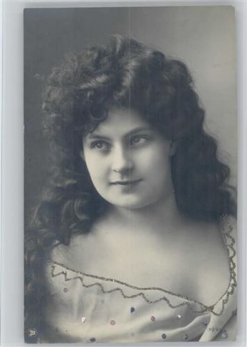 1909 Frauen Porträt - schöne Haarmode - Foto AK
