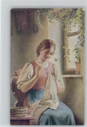 Frau mit Zöpfen sitzt am Fenster
