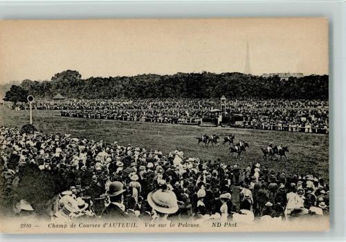 Champ de Courses d`Auteuil - Vue sur la Pelouse ca 1912 AK
