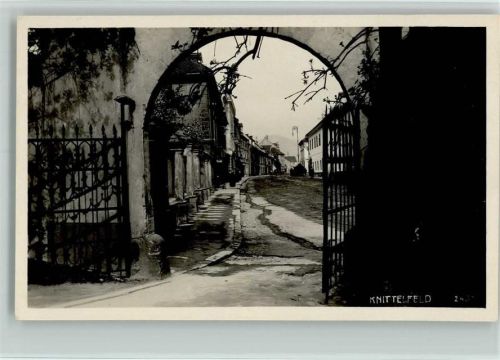 Knittelfeld Blick durchs geöffnete Tor
