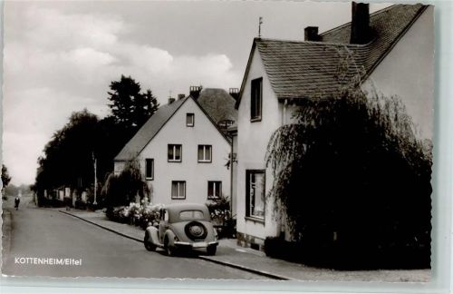 56736 W5445 Kottenheim - Ortsansicht Auto