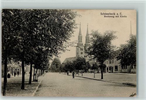 Schönebeck Breiteweg mit Kirche
