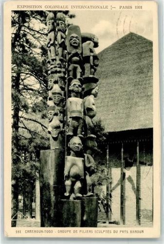 1931 Exposition Coloniale Internationale Paris Gruppe geformte Pfosten von Bamoun-Land Deutsche Kolonien