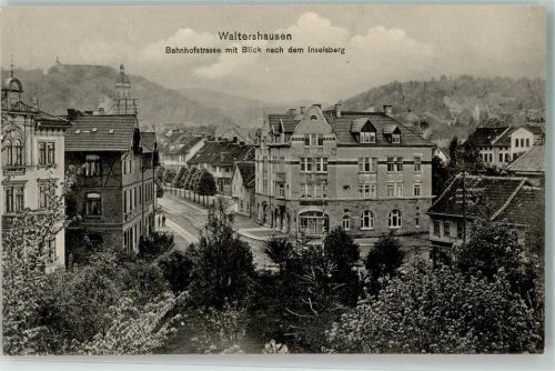 99880 O5812 Waltershausen , Thür - Bahnhofstraße mit Blick zum Inselsberg