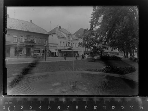 31582 W3070 Nienburg (Weser) GLASNEGATIV Springbrunnen