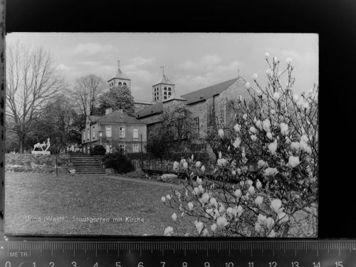 Unna Stadtgarten m. Kirche
