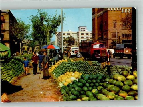LKW Marktszene Melonenmarkt