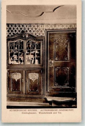 Hiddinghausen Wandschrank u. Tür Altbergische Innenkunst