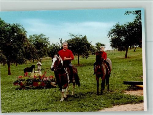 Schollbrunn Vater und Sohn reiten aus