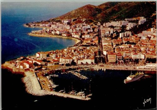 Ajaccio Luftaufnahme Schiff legt ab