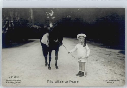 mit seinem ersten Pony