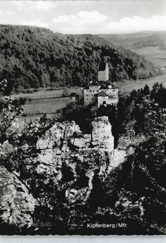 Kipfenberg Burg Baum Feld