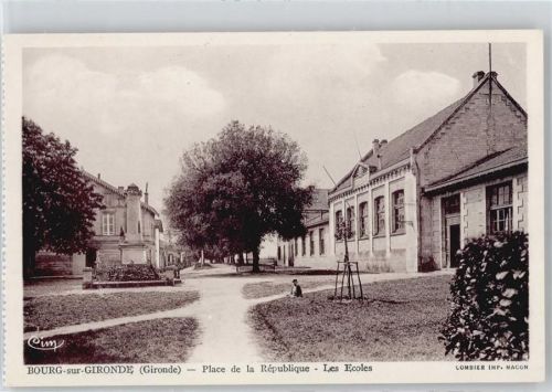 33710 Bourg