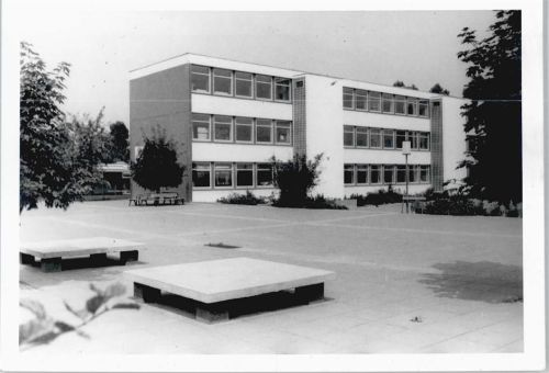 Weilbach Foto Haus Bank Baum Laterne