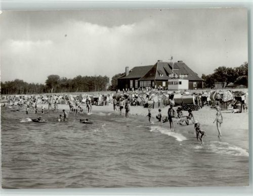 Zingst An der HO-Gaststätte "Kurhaus" Strand