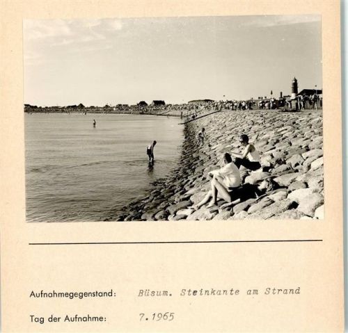 Büsum Steinkante am Strand Foto montiert auf Karton
