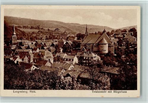 Langenberg Gesamtansicht mit Bürgerhaus