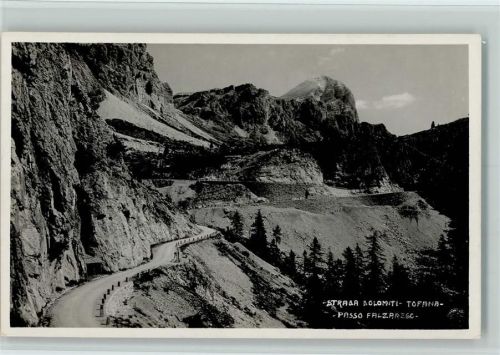 Dolomiten Strada dolomiti Tofana Passo Falzarego