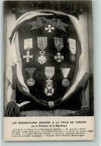 Le Decorations Remies a la Ville de Verdun par President de la Republique
