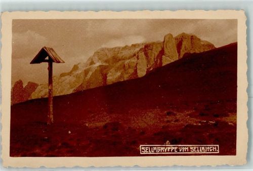 Sellajoch Wegkreuz