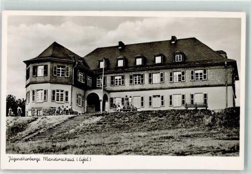 Manderscheid Rückseite mit Abschürfungen und Kleberesten Jugendherberge