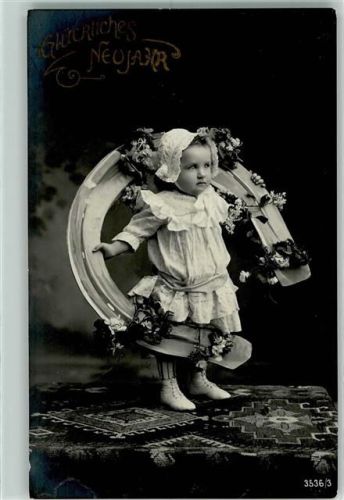 1909 Mädchen mit Hufeisen