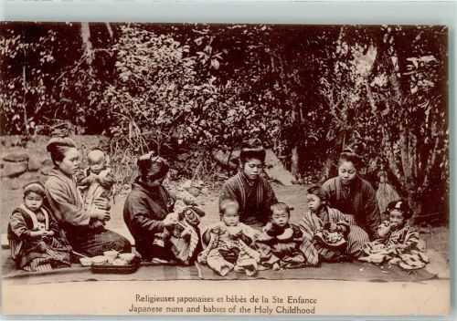 1920 Religieuse japonaise et bebes AK