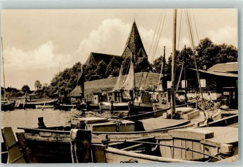 Kirchdorf Hafen Fischerboote Kirche