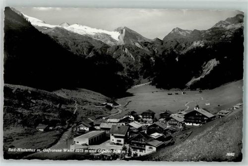 Hintertux Hotel Badgasthof Thermalbad Gefrorene Wand und Olperer