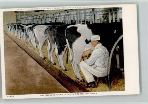 The Milkers Wear Freshley Sterilized Suits - Landwirtschaft