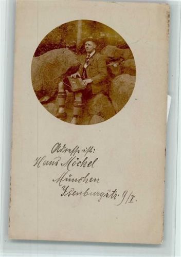 Mann in Trachten - Zitherspieler, AK