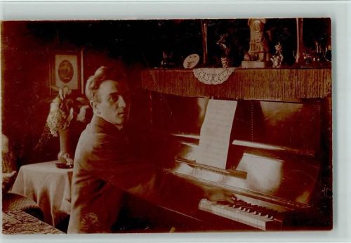 Privatfoto AK 1907 - E. Klesten am Klavier