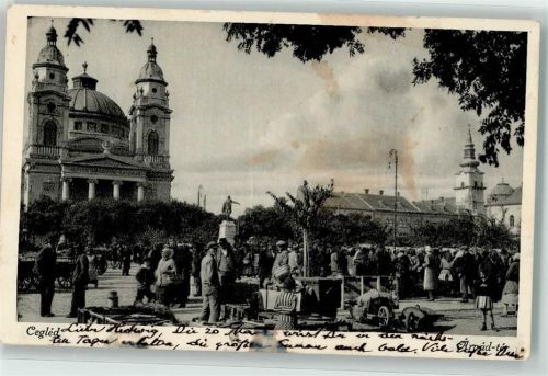 Cegled Arpad ter Marktszene