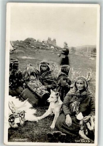 1941 Lappefamilie mit Hund Baby