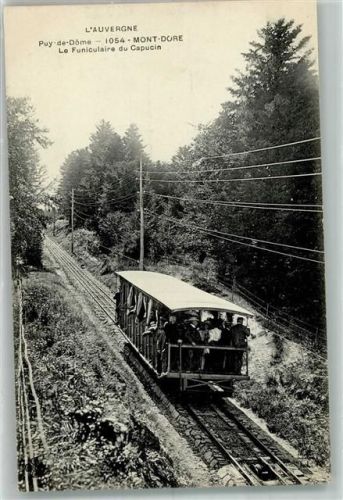 Mont-Dore Fahrgäste an Bord der Kapuziner-Standseilbahn