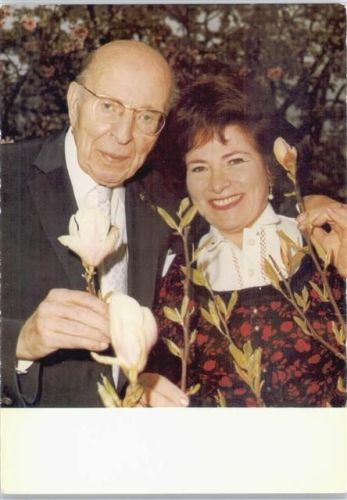 Robert Stolz mit seiner Frau - Rückseite seine Werke ca 1975