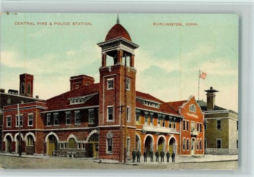 1911 Central Fire & Police Station - Feuerwehr