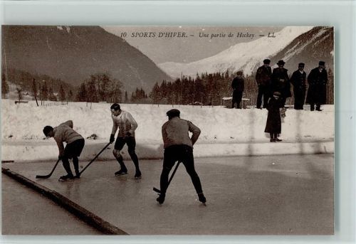 Nr. 10 Sports d`Hiver - Une partie de Hockey , sehr gute Erhaltung AK Eishockey 1926