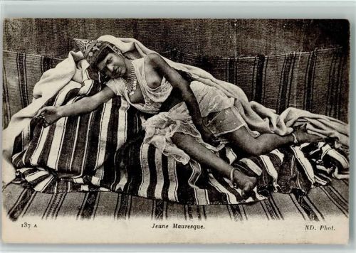 1920 Nr. 137 A ND Phot. Jeune Mauresque AK