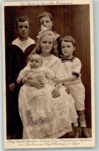 Prinz Leopold Bernhard Erbprinz Ernst Prinzessinnen Sieglinde und Karoline und Prinz Chlodwig zur Lippe