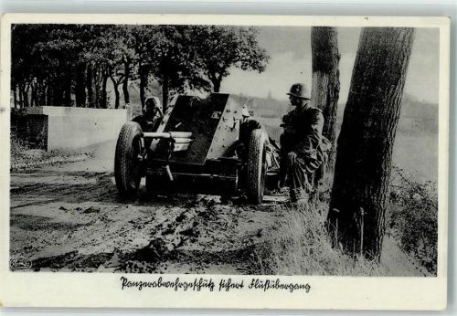 1938 3.7 cm Pak 36 sichert Flußübergang Unser Heer Fotograf Heinz Schröter Nr. 478
