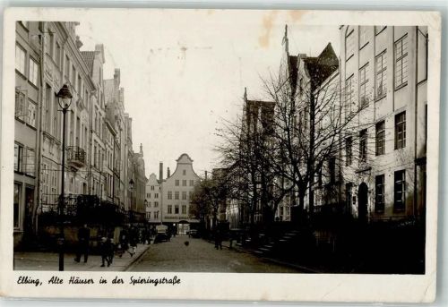 Elbing Alte Häuser in der Spieringstraße LKW