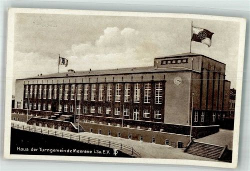 Meerane Haus der Turngemeinde Meerane Fahnen