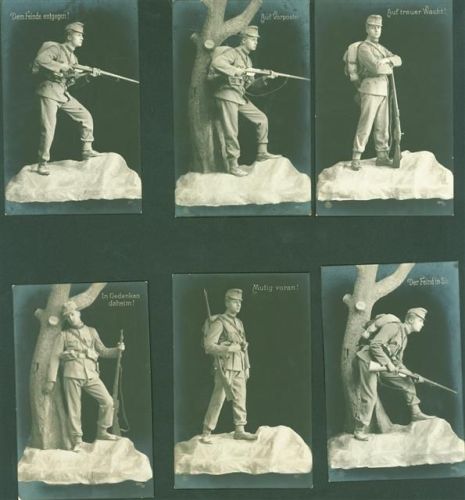 Berlin Mitte Lot mit 6 AK Serie Soldat bewaffnet