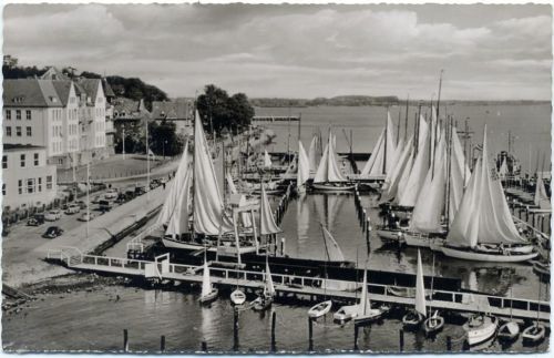 1961 Kiel, Yachtclubhafen, gezackter Rand,Schöning & Co. AKU1