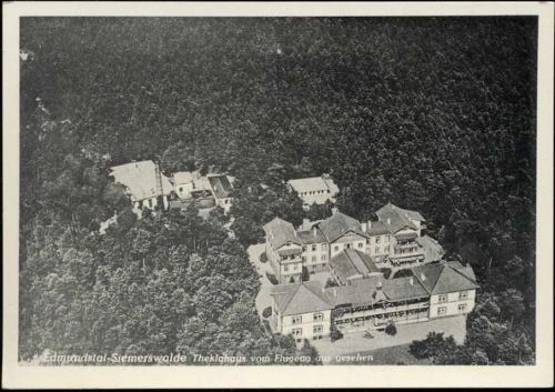 um 1950 Edmundsthal-Siemerswalde, Theklahaus,Christel Rißer jr. AKU1