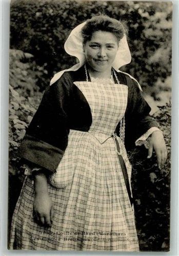 Vannes Tracht Frau Morbihan